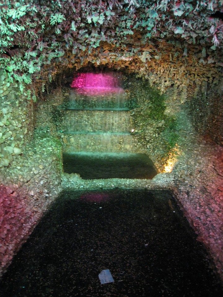 Vacation 2007-12 - Rock City 0316.jpg - Rock City outside of Chattanooga Tennessee has been a tourist attraction since 1932. I remembered seeing barn roofs painted with "See Rock City" and wanted to pay a visit to its home on Lookout Mountain. Christmas Vacation 2007-08.